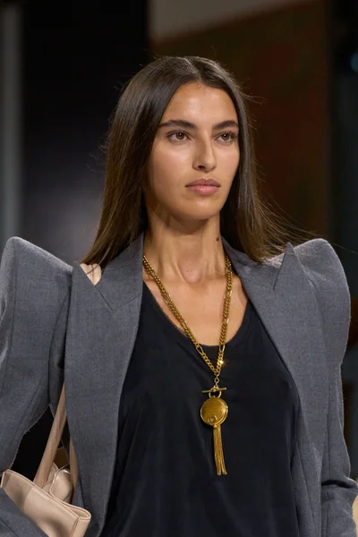 Look 55